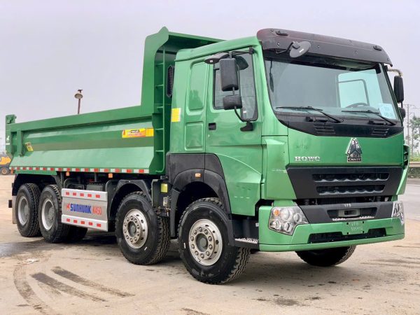 XE BEN HOWO 4 CHÂN NHẬP KHẨU 2025 MỚI NHẤT