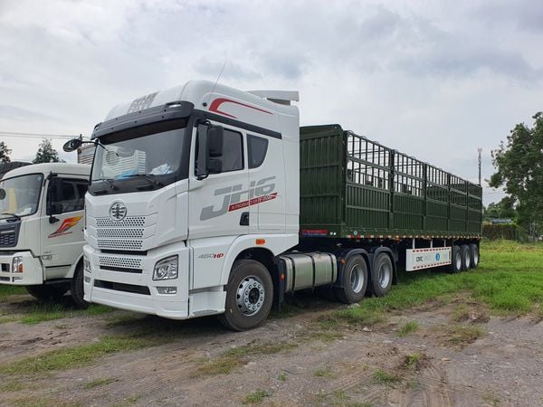 Xe Đầu Kéo Faw JH6 460HP