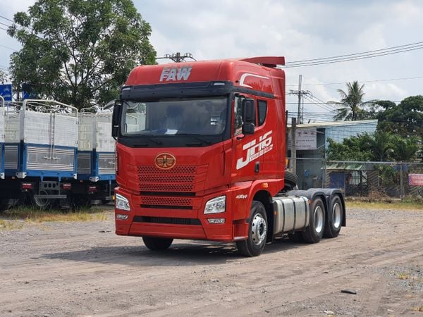 Xe Đầu Kéo Faw JH6 430HP