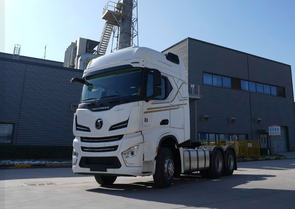 ĐẦU KÉO SHACMAN X6000 460HP CUMMINS VÀ WEICHAI